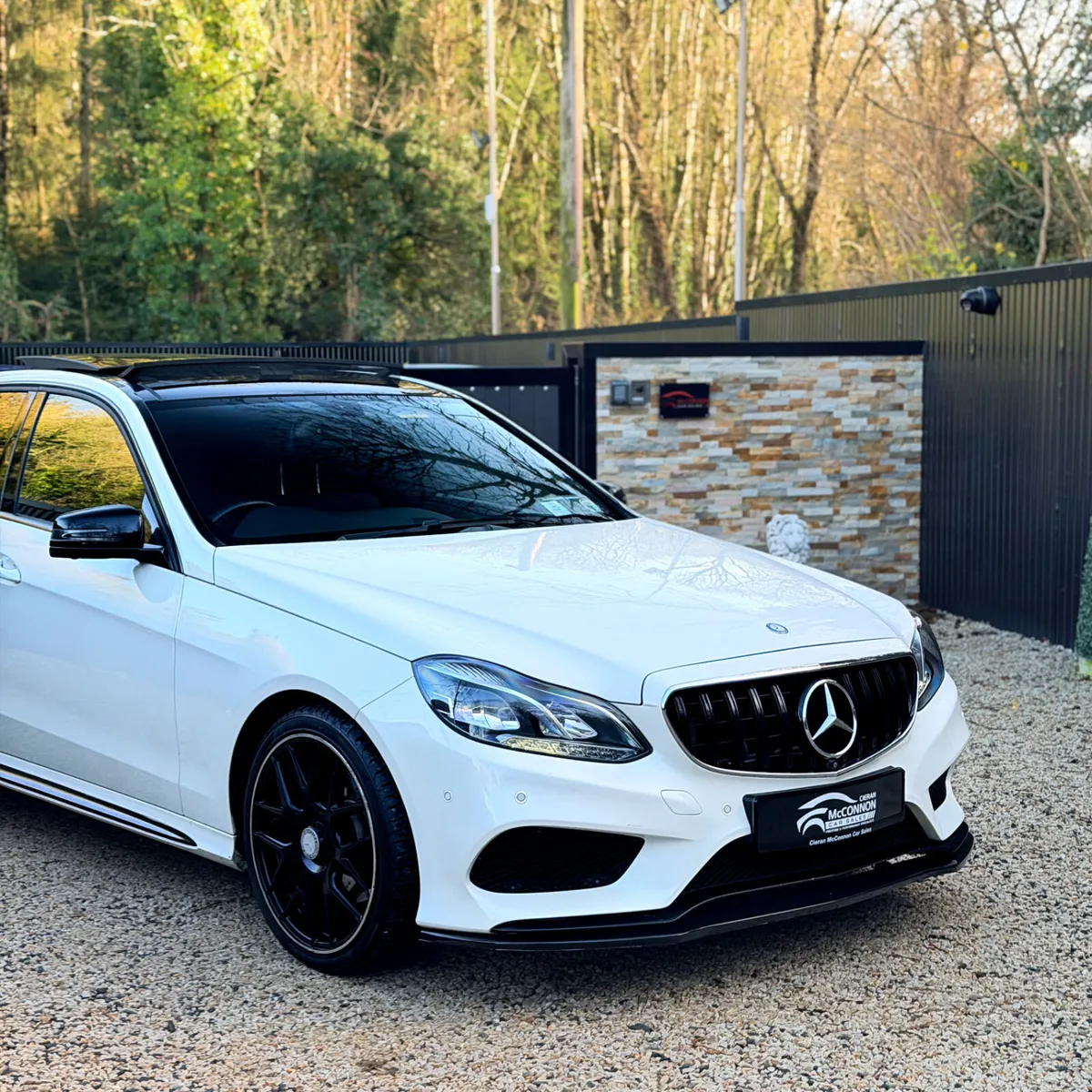 DEPOSIT TAKEN 2015 (151) Mercedes-Benz E220 AMG - Image 2
