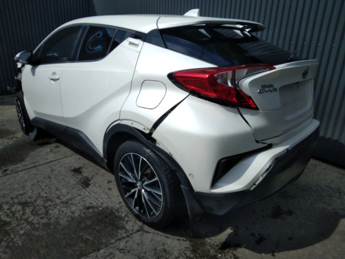 2017 Toyota C-HR For Breaking/Dismantling - Image 2