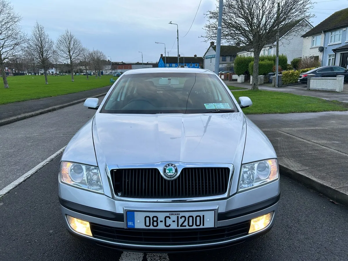 SKODA OCTAVIA 1.4 PETROL , LOW MILES , PRICE €2750 - Image 4