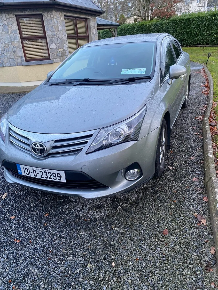 Toyota Avensis Aura 2.0 Diesel - Image 4