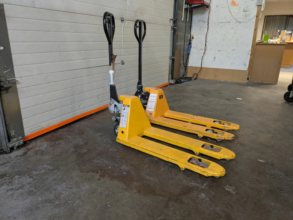 Pallet Truck - Image 2