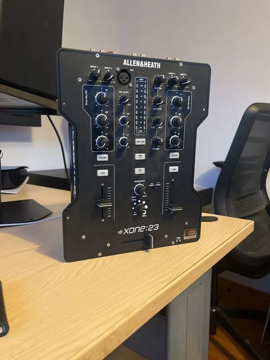 Allen & Heath Xone:23 DJ Mixer - Image 1