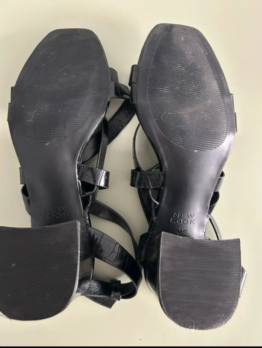 New look black heeled sandals - Image 3
