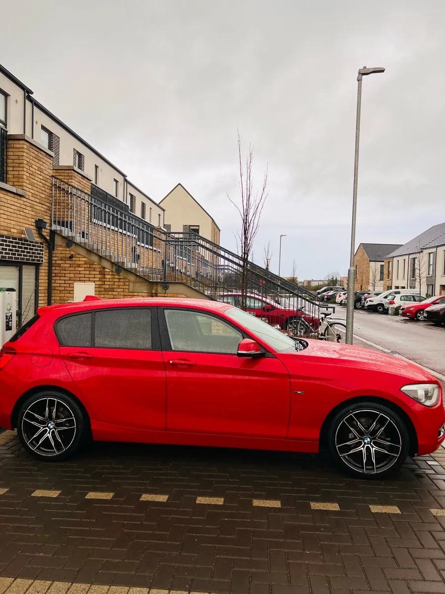 BMW 1 Series 116i - Sports Automatic - Image 4