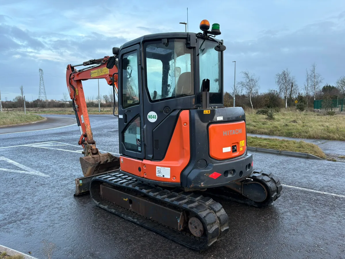 Hitachi Zaxis 55U - Image 2