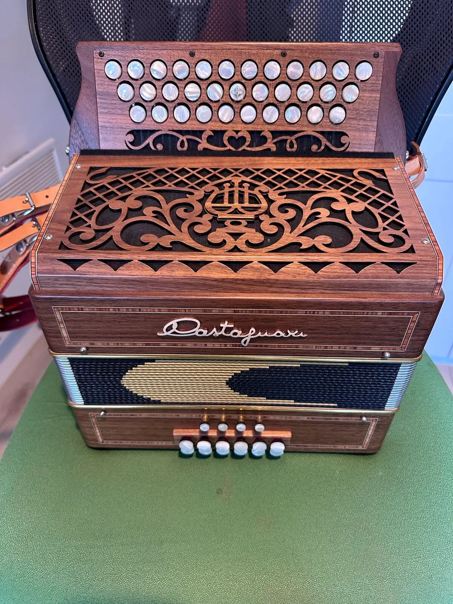 Castagnari 3 Row (Handry) (C#/D/G) - Image 1