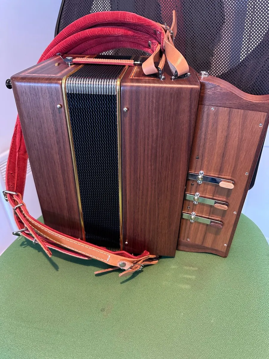 Castagnari 3 Row (Handry) (C#/D/G) - Image 3