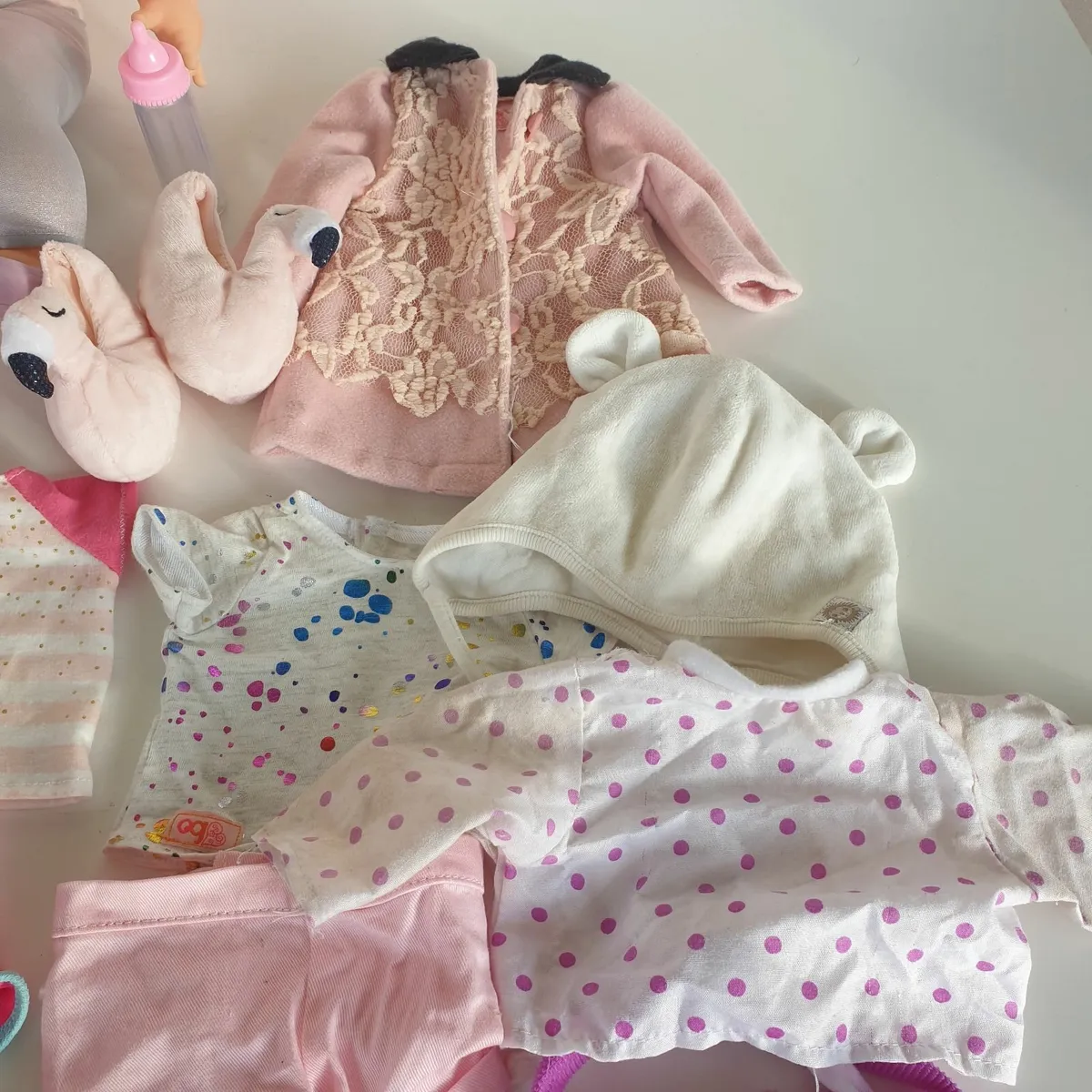 Baby talking doll with lots of clothes - Image 4