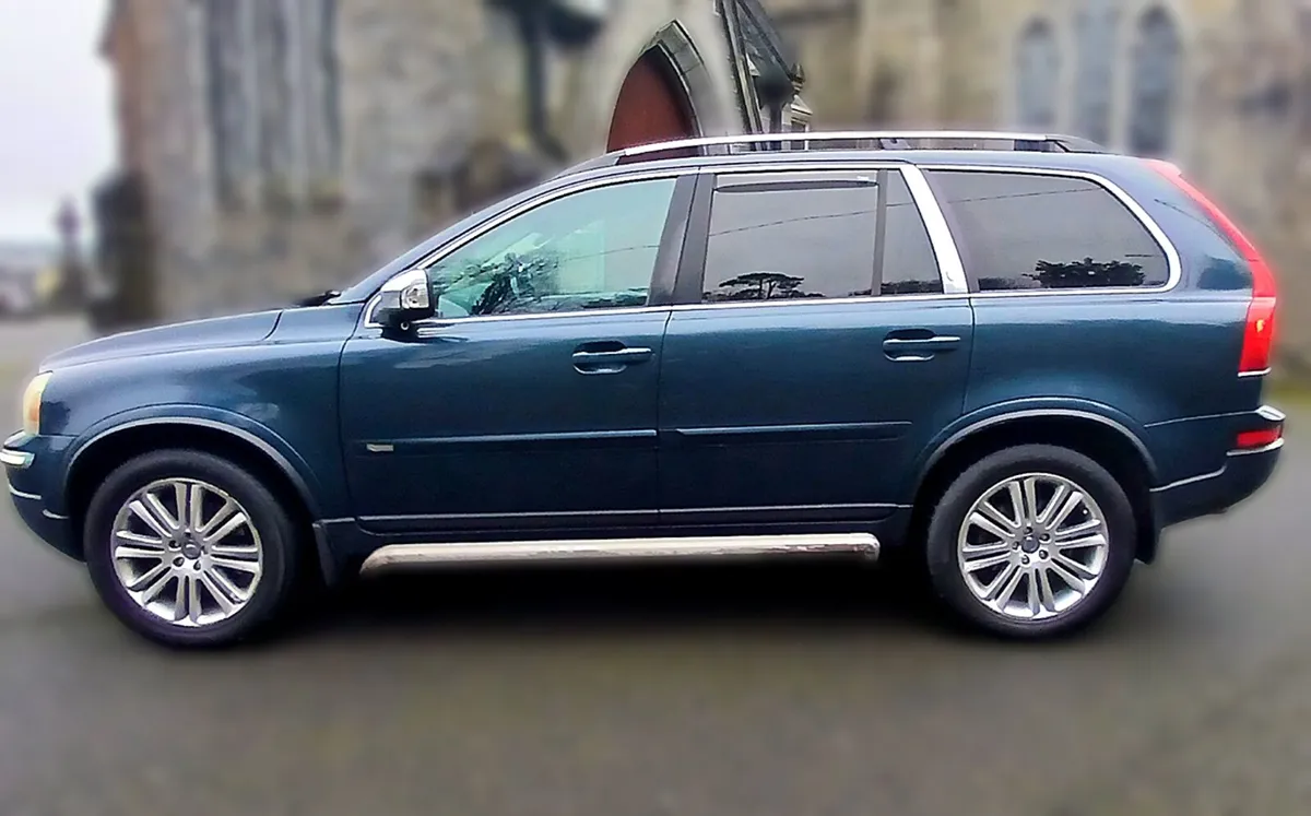 XC90 R Design Exec D5 AWD Tax Nct 8 26 - Image 4