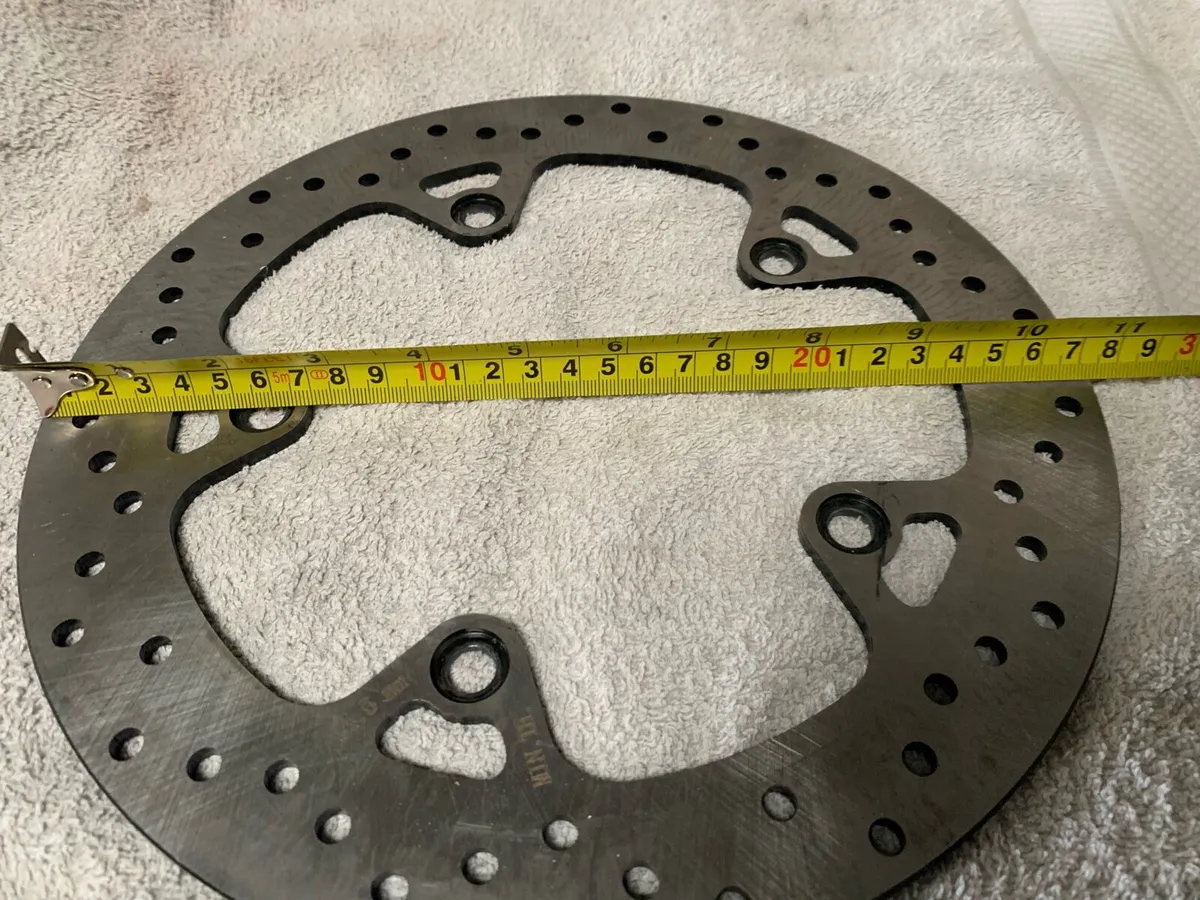 BMW disc brake rear got new 2008 on - Image 1