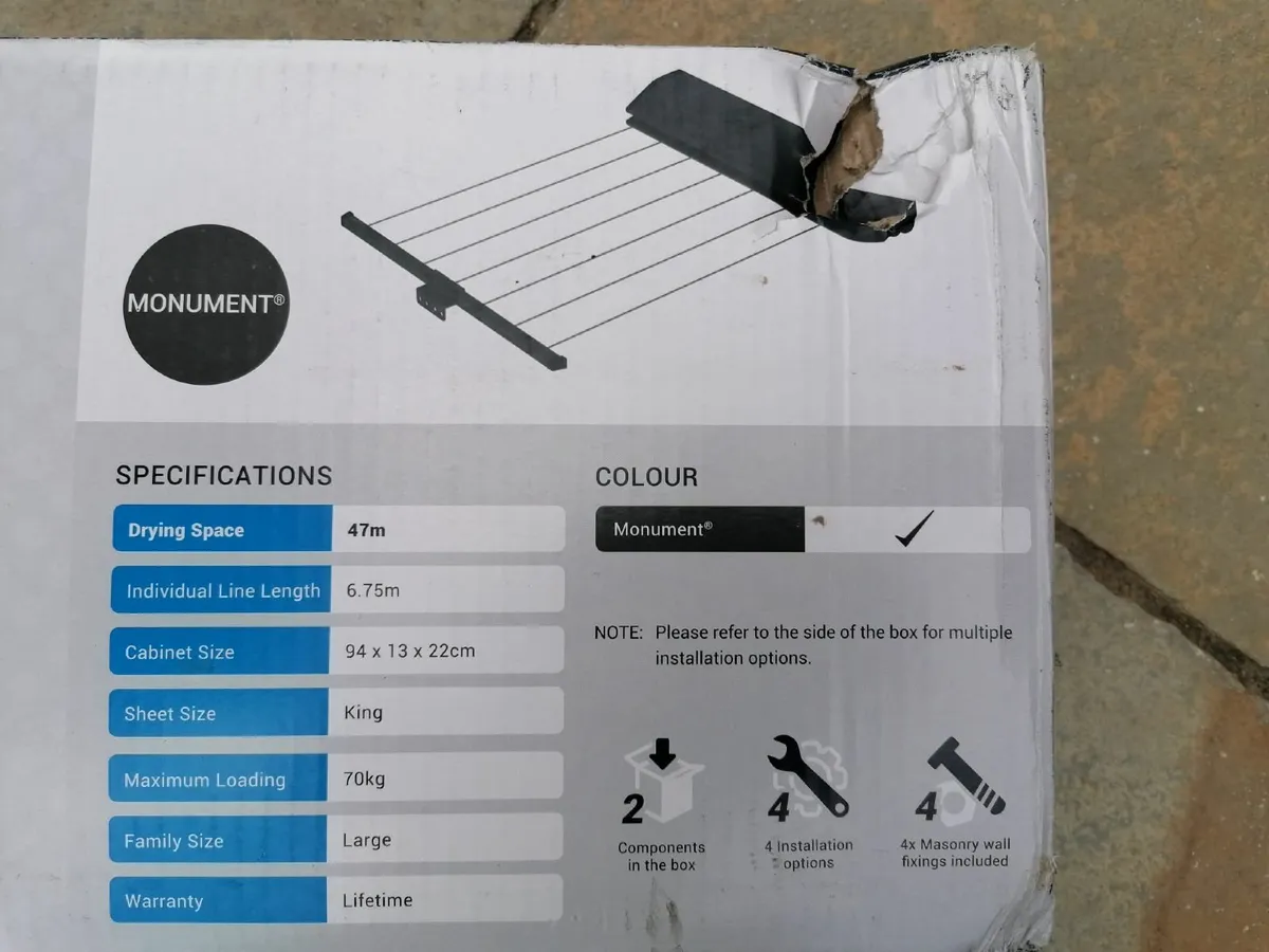 Hills Retractable 7 line clothes line - Image 1