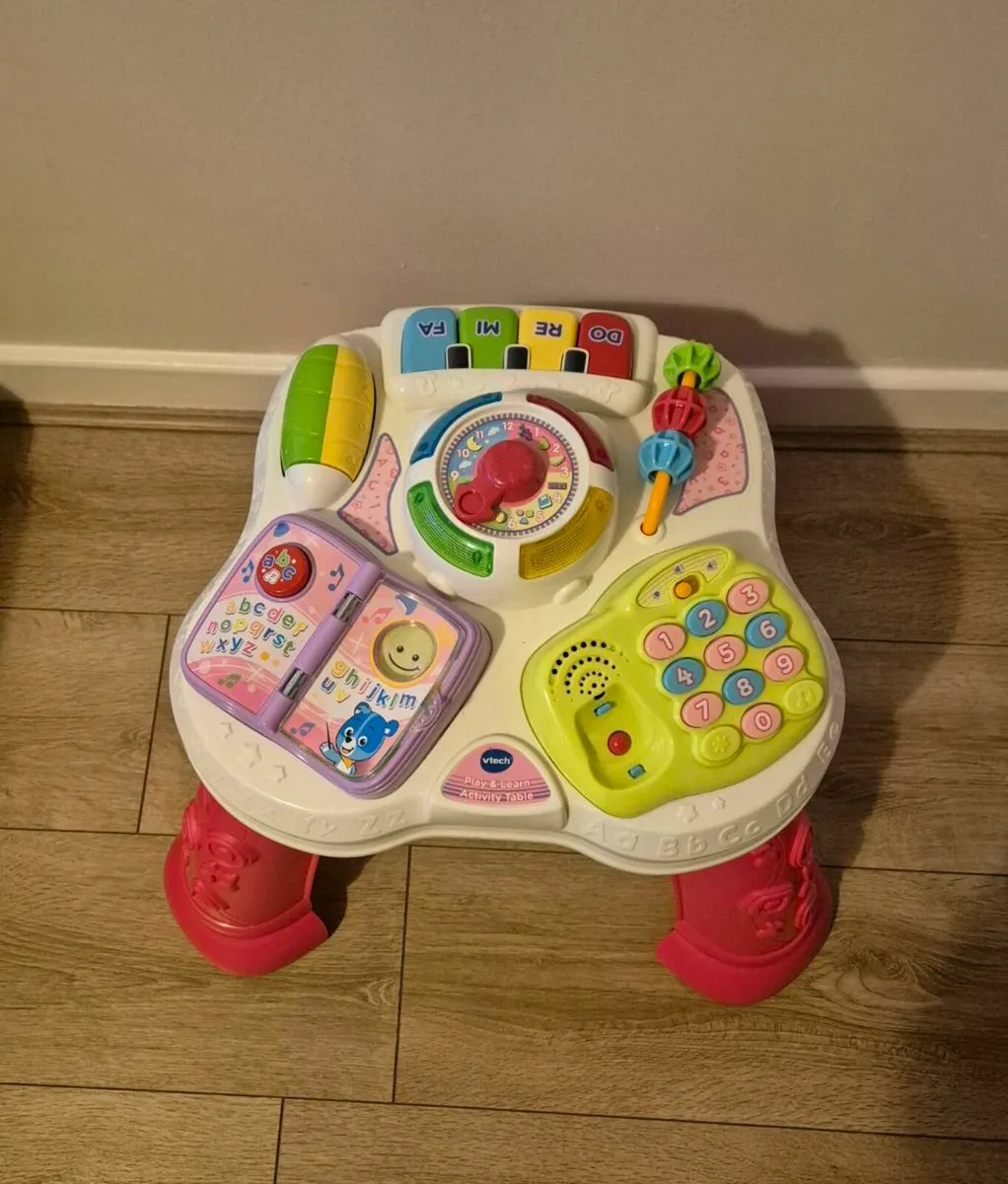 Vtech play & activity table - Image 1