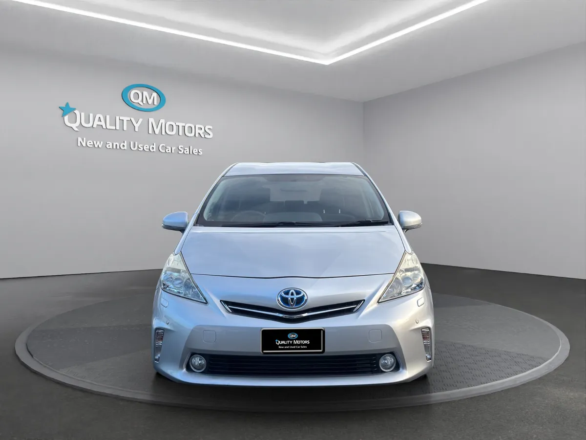 2014 PRIUS ALPHA (S123) - Image 2