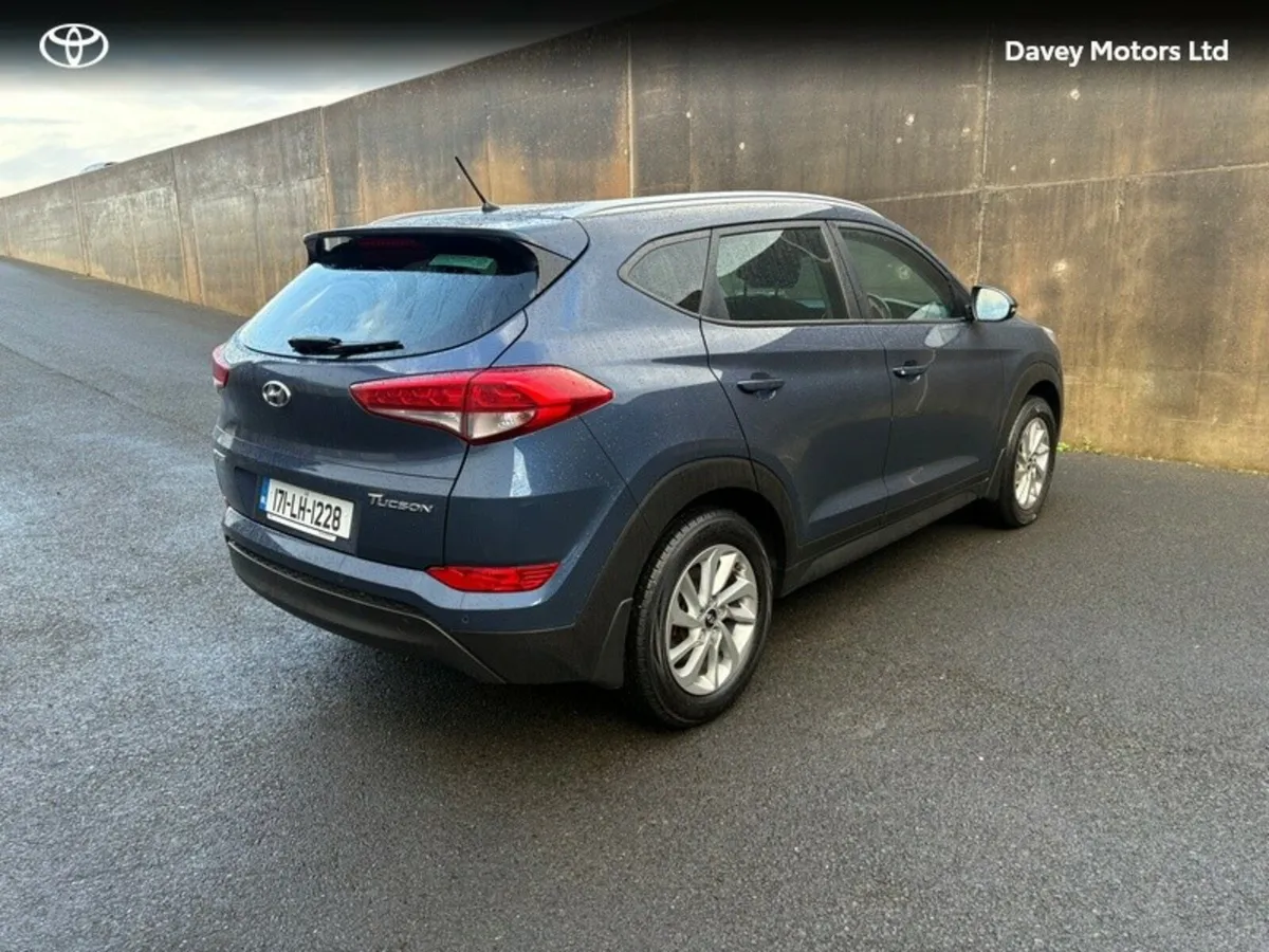 Hyundai Tucson IX35 COMFORT PLUS 5DR - Image 2