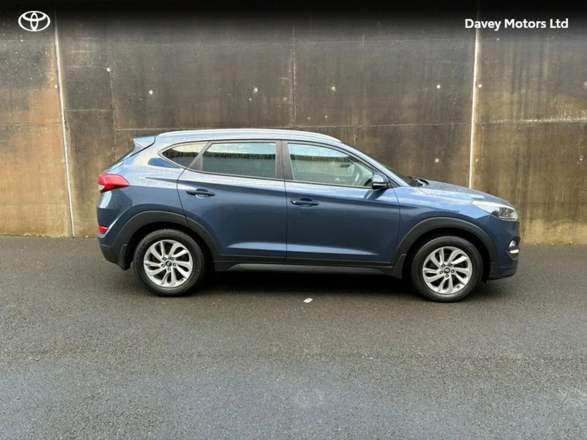 Hyundai Tucson IX35 COMFORT PLUS 5DR - Image 3