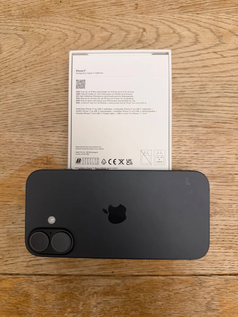 iPhone 17 256 gb/ Black - Image 1