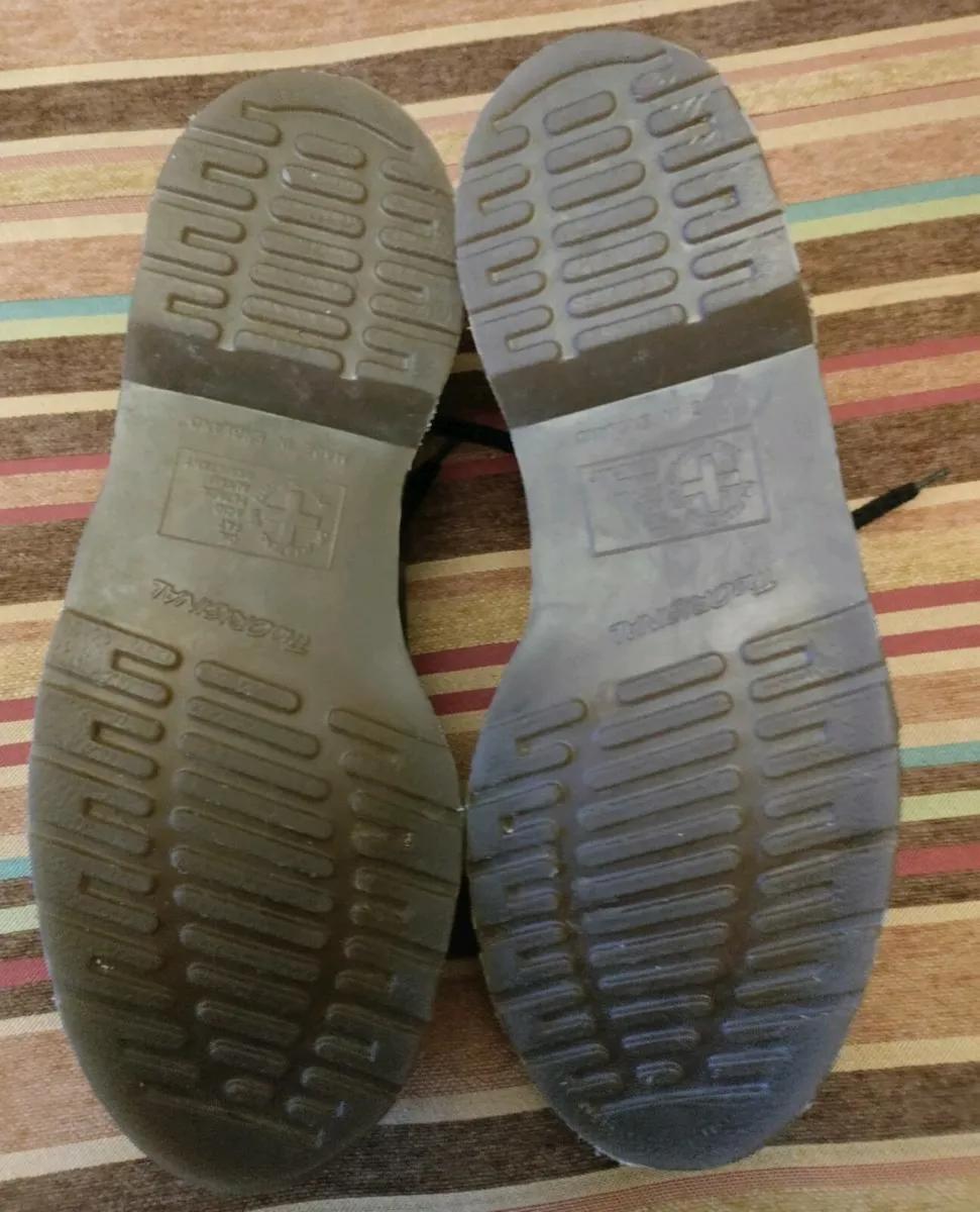Dr Martens safety shoes 8uk - Image 2