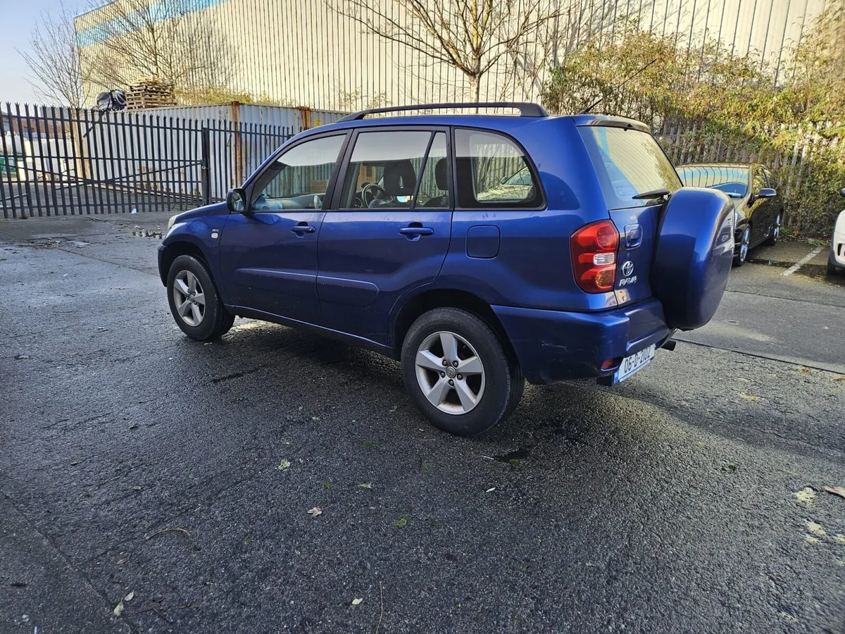 Toyota RAV4 - Image 4