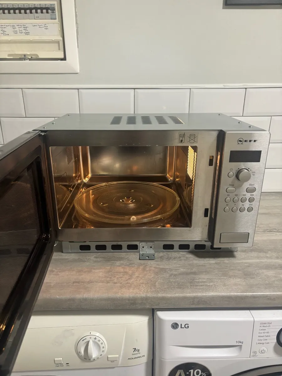 NEFF Microwave - Image 2
