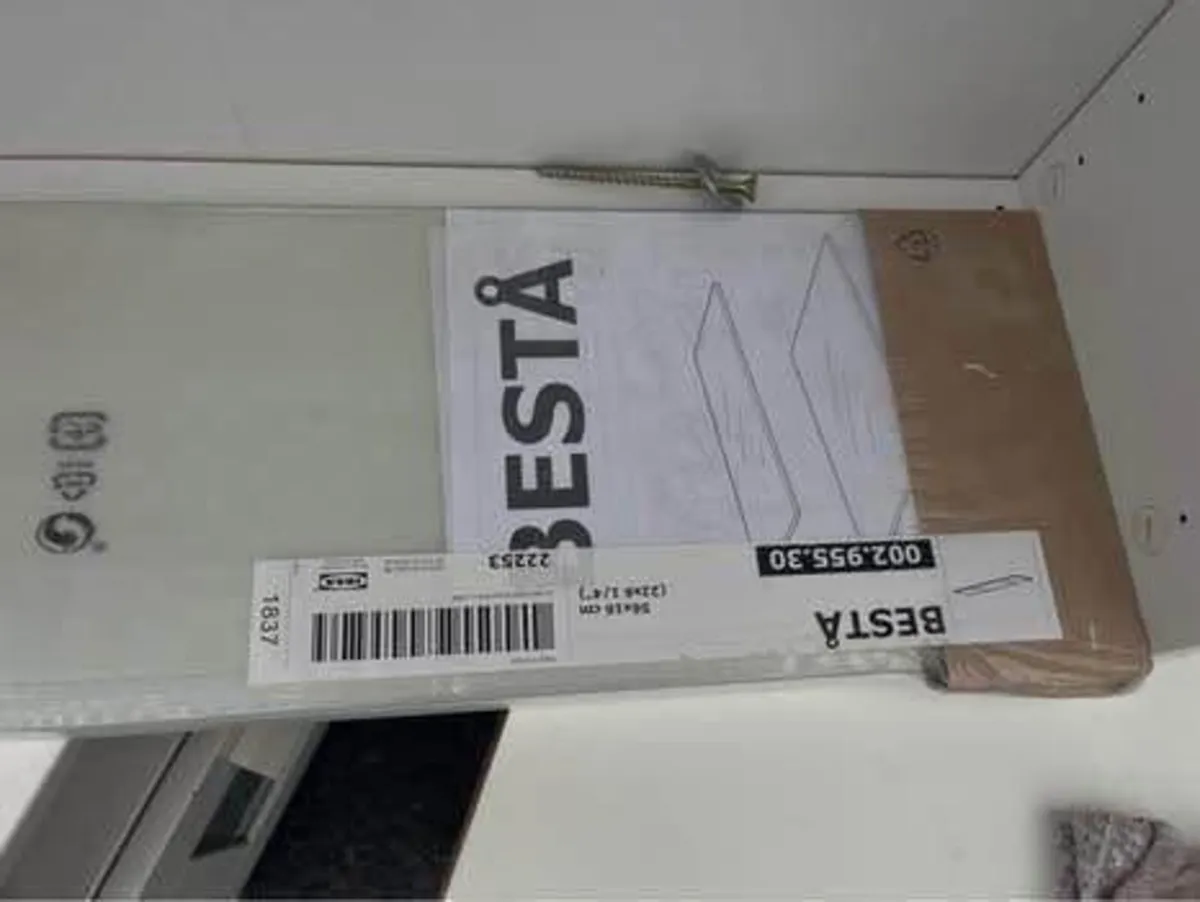 Medicine cabinet - Image 3