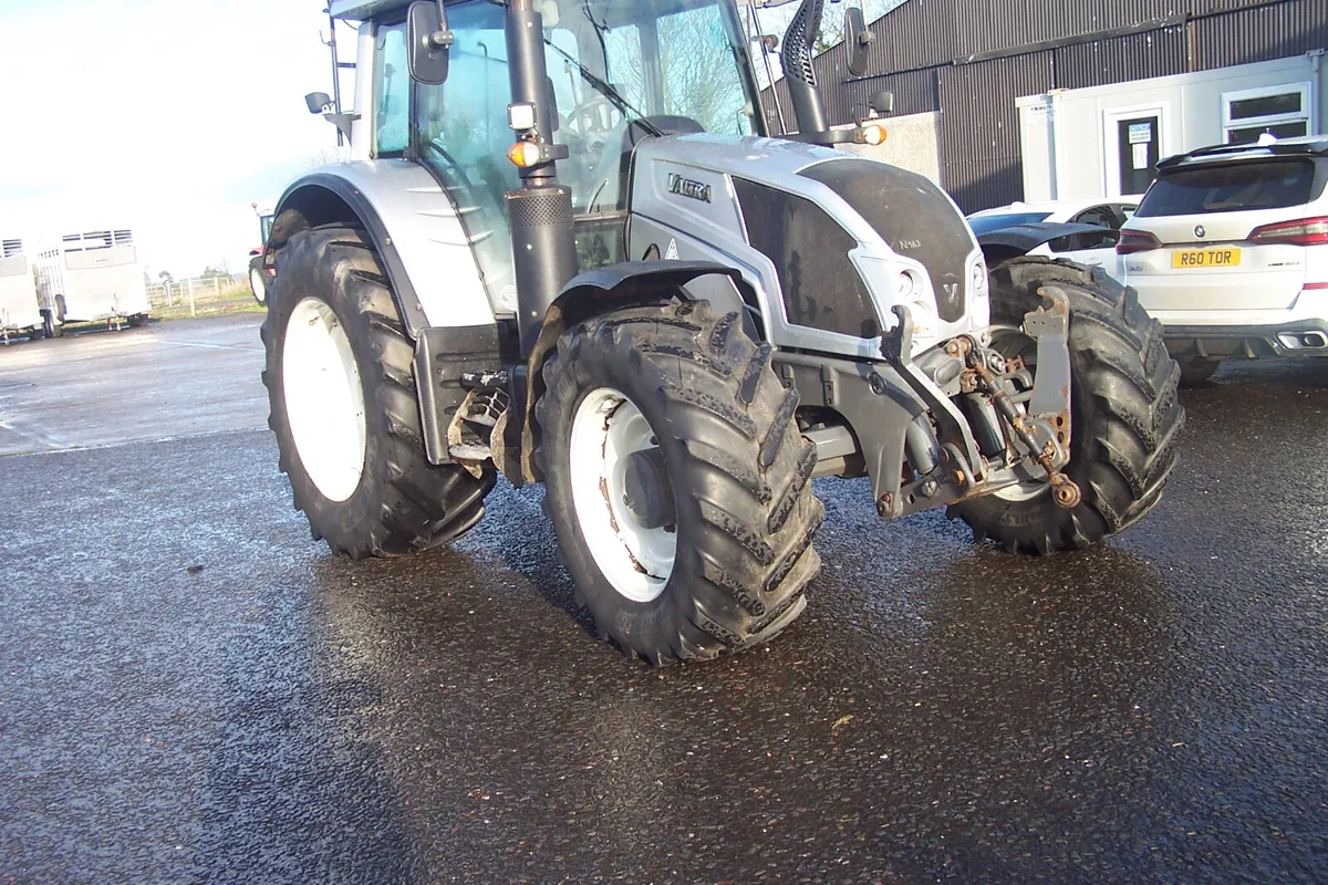 2013 Valtra N163 Versu - Image 2
