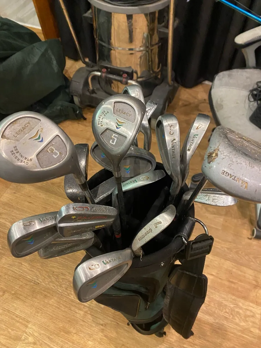 Golf clubs and bag - Image 2