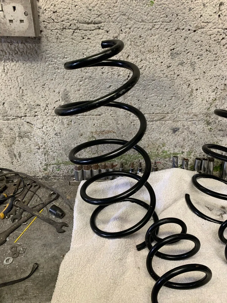 Springs new for Citroen c4 car type 2007 on - Image 2