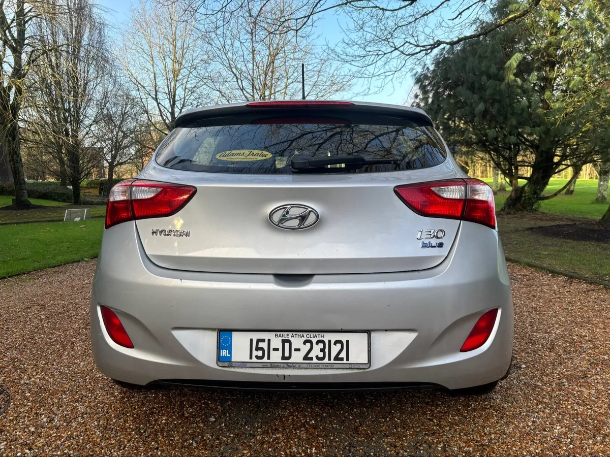 2015 Hyundai i30 high spec model 1.6 turbo diesel - Image 3
