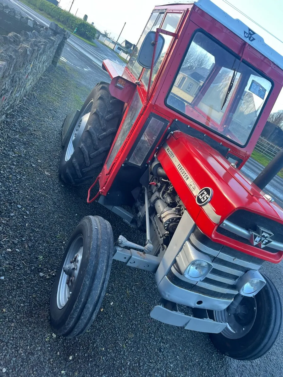 Massey Ferguson - Image 1