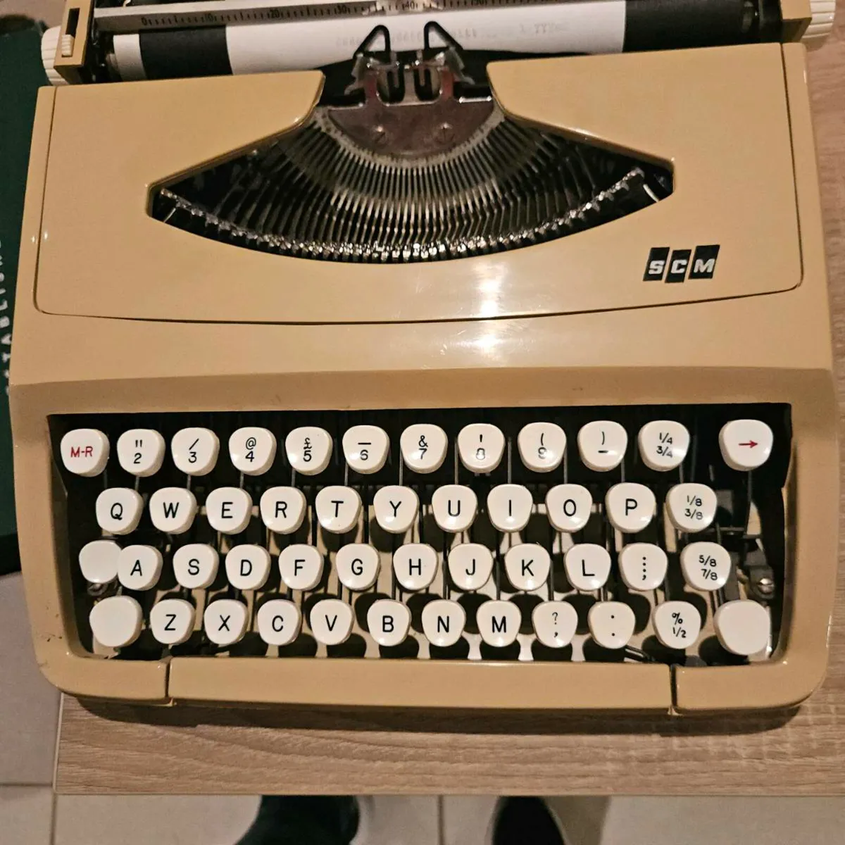 1960s Smith corona typewriter - Image 2