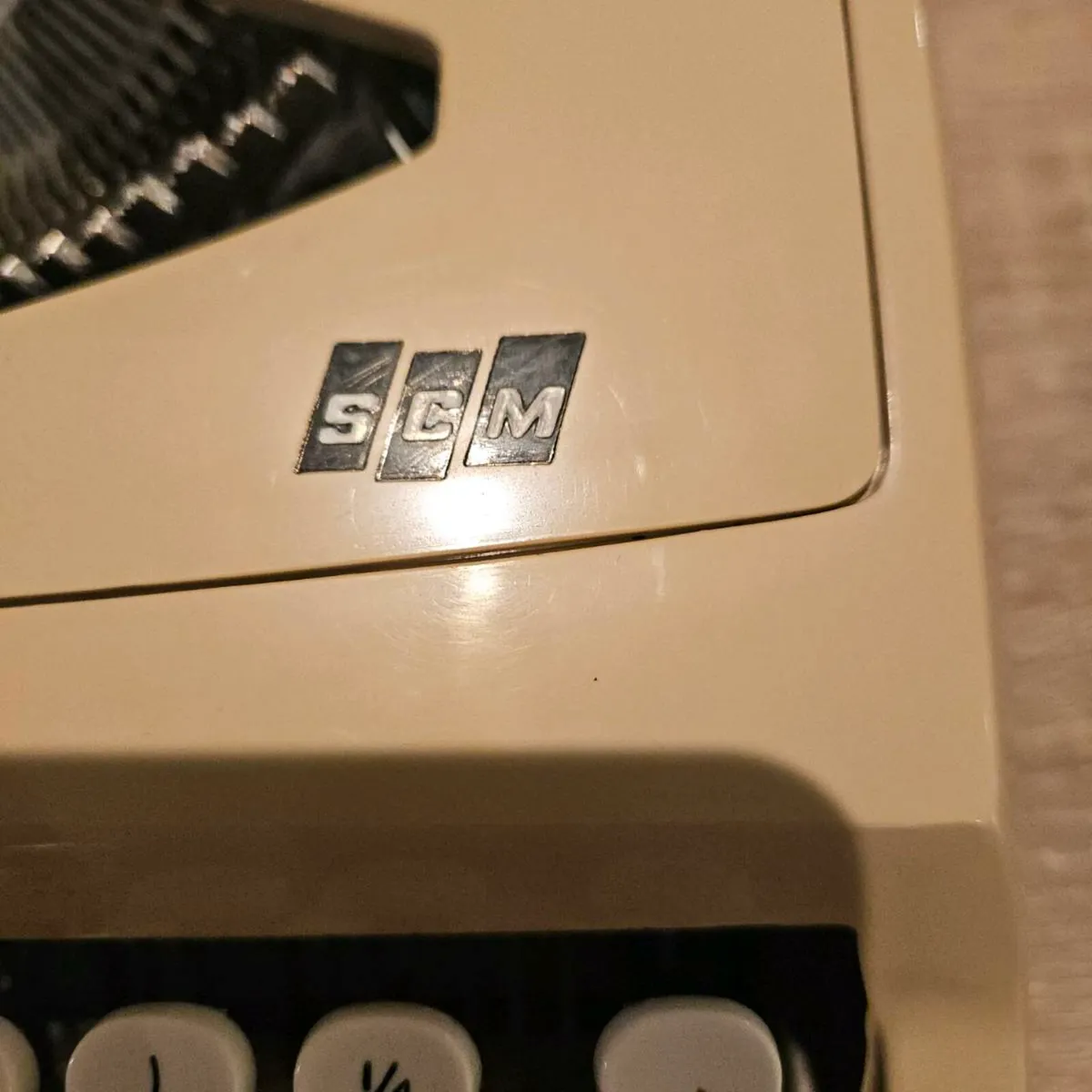 1960s Smith corona typewriter - Image 3