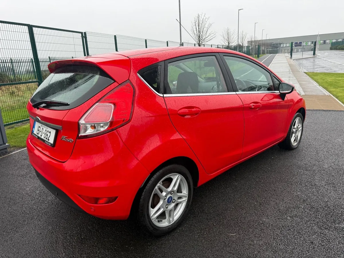2015 Ford Fiesta NCT 5-26 - Image 2