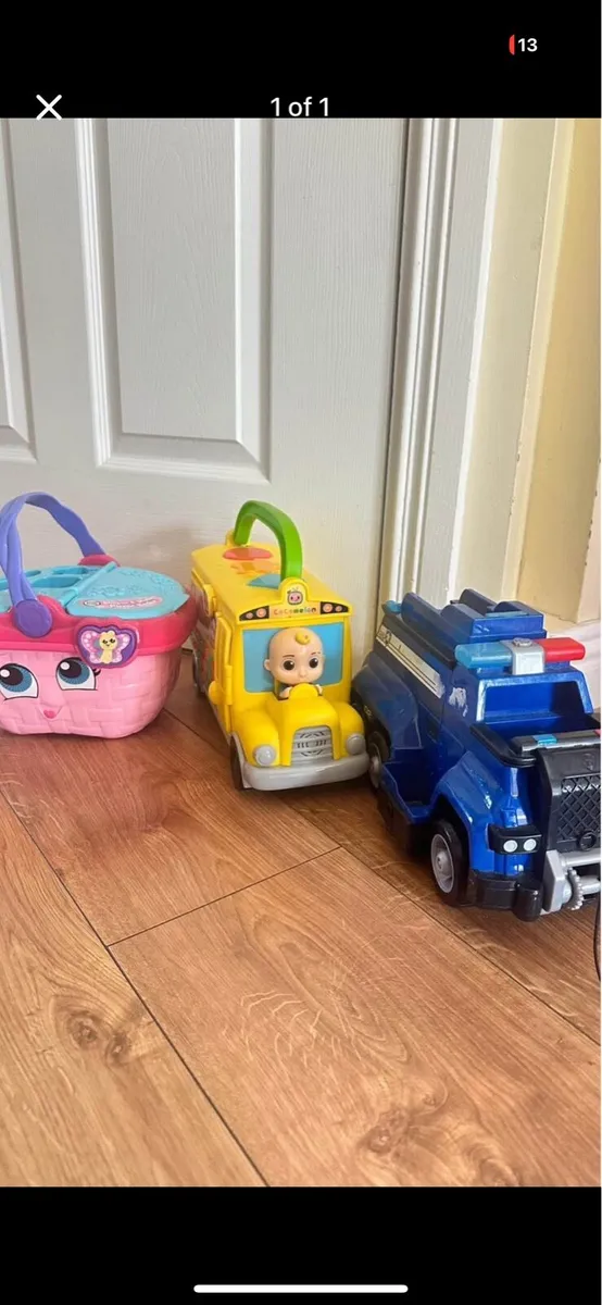 Multiple toys - Image 4