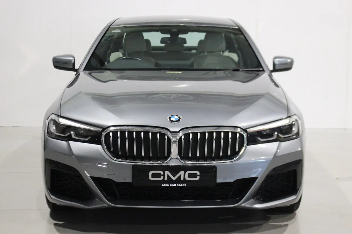 BMW 5-Series 2020 530e M-Sport - Image 2