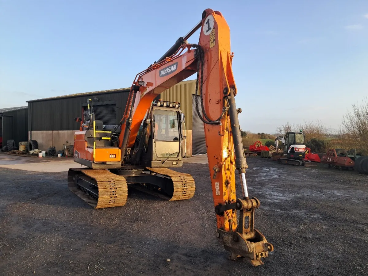 2021 Doosan DX140LC-5 - Image 3