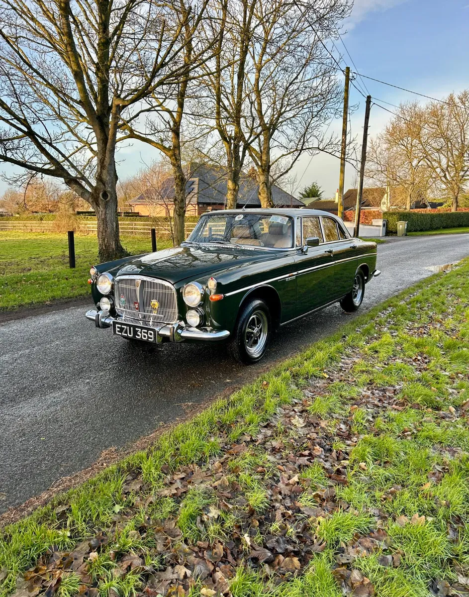 Stunning original Irish Rover P5B Coupe - Image 2