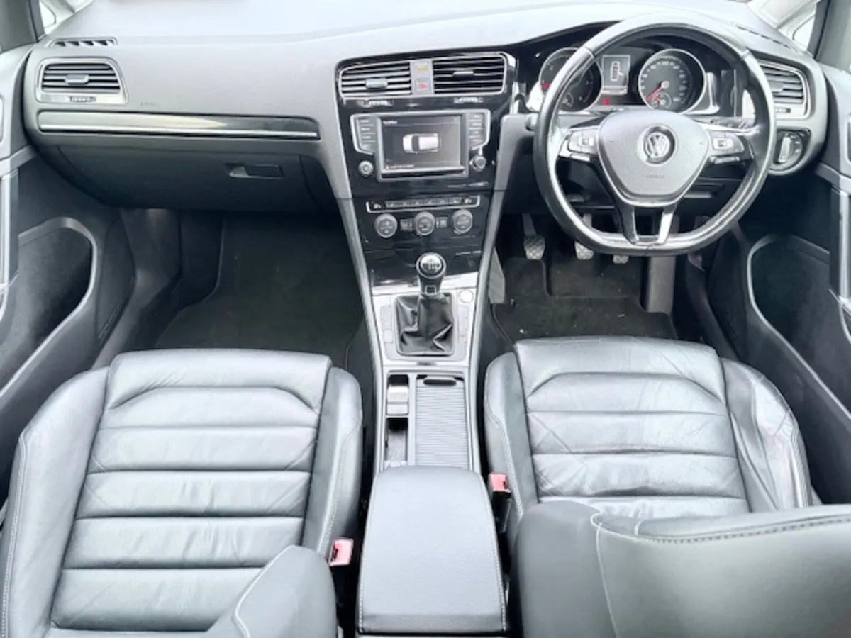 Volkswagen Golf 2017 Highline - Image 4
