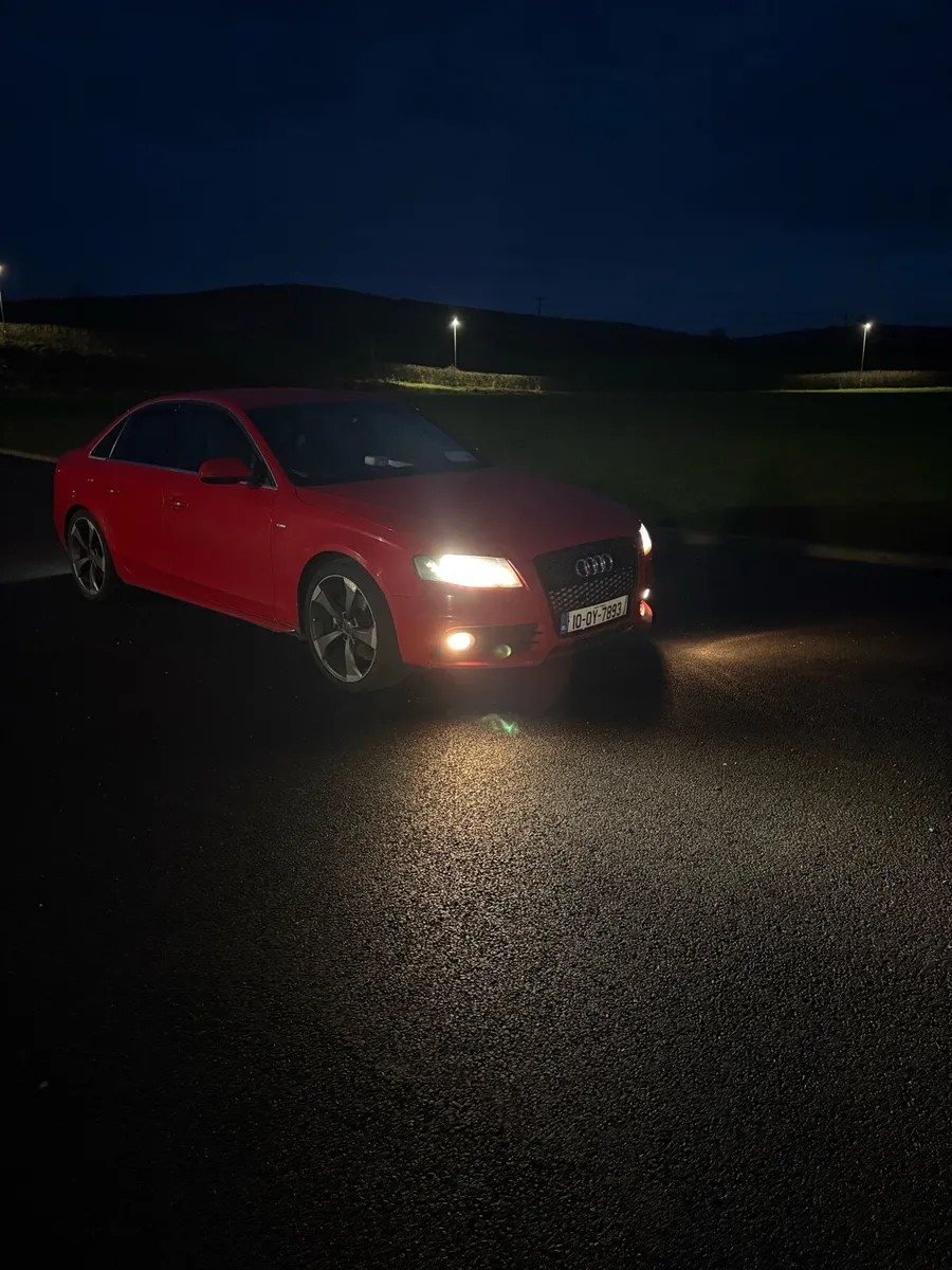 Audi A4 - Image 1