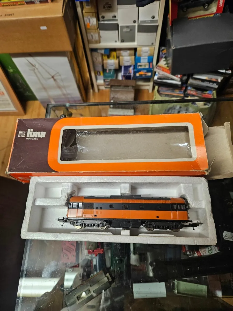 Hornby Lima HO Scale Irish Rail CIE Engine - Image 1