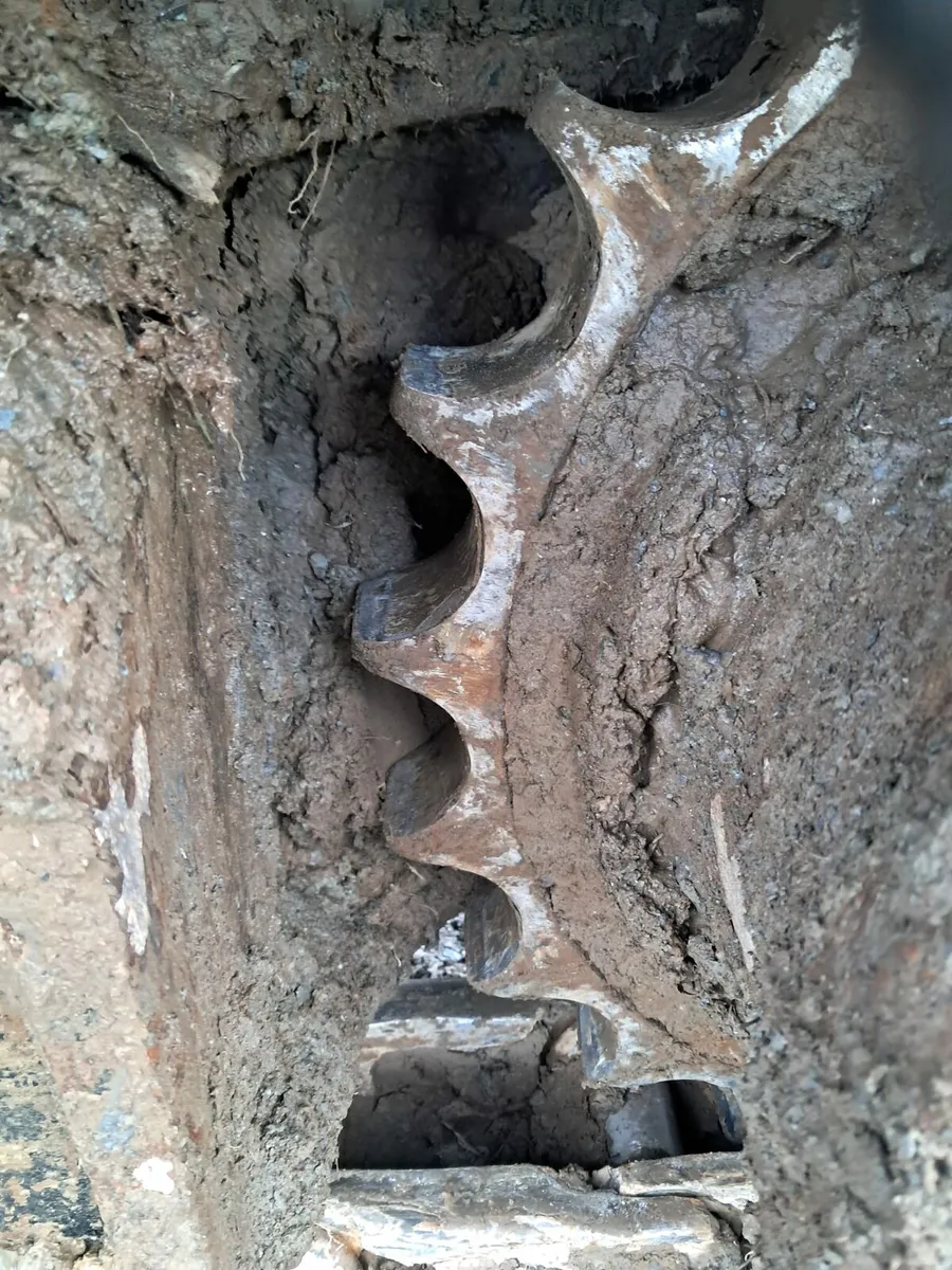 Hitachi 130-5b zaxis - Image 3