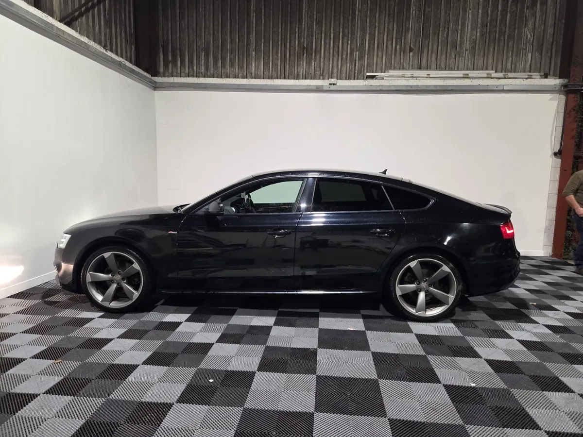 Audi A5 S-Line Black Edition - Image 3