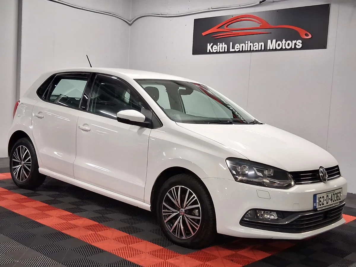 2016 Volkswagen Polo **LOW KMS - AUTO** - Image 1