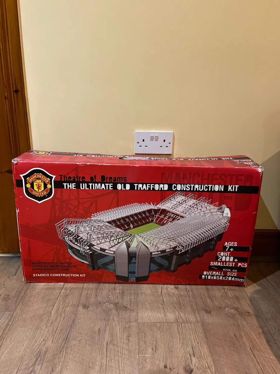 Ultimate Old Trafford Construction Kit - Image 1