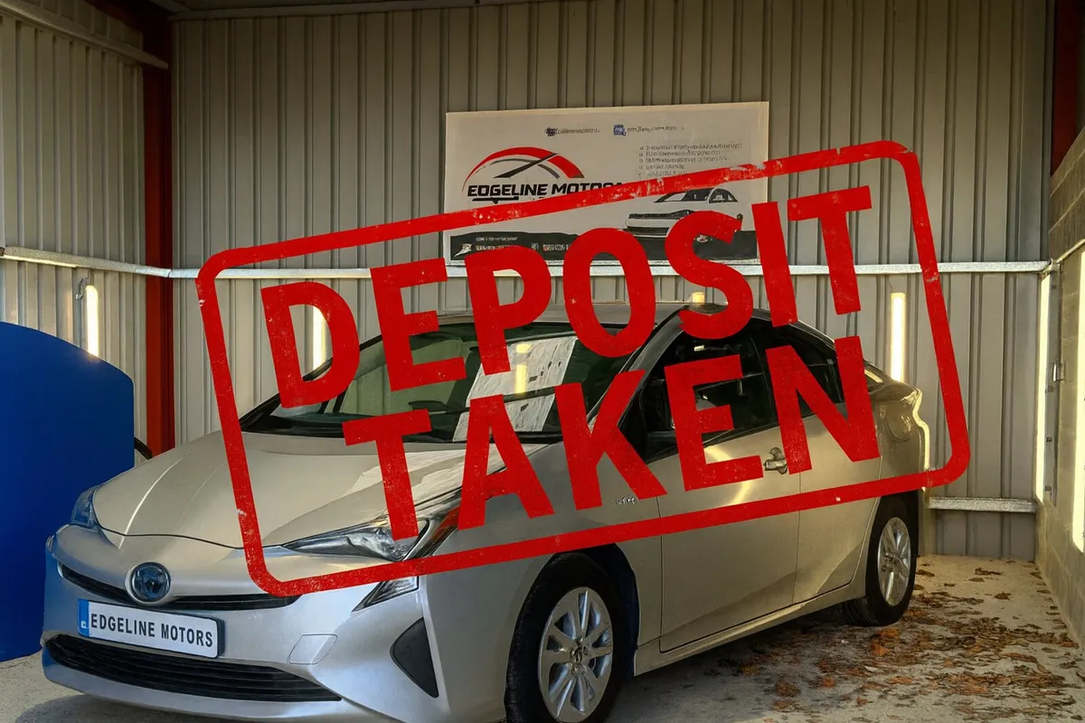 182 Toyota Prius perfect condition - Image 1