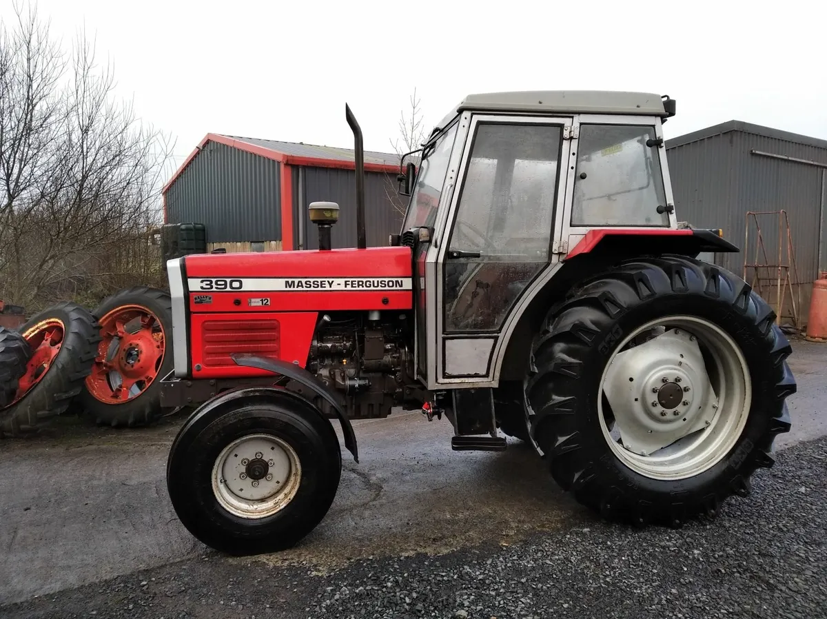 Massey Ferguson - Image 1