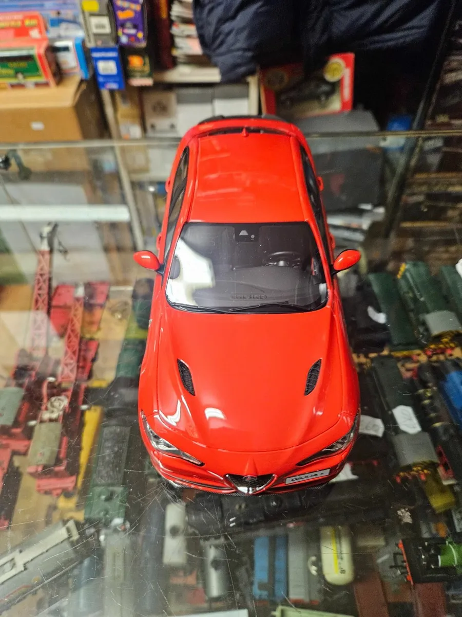 Corgi OTTO Alfa Romeo 1.18 - Image 4