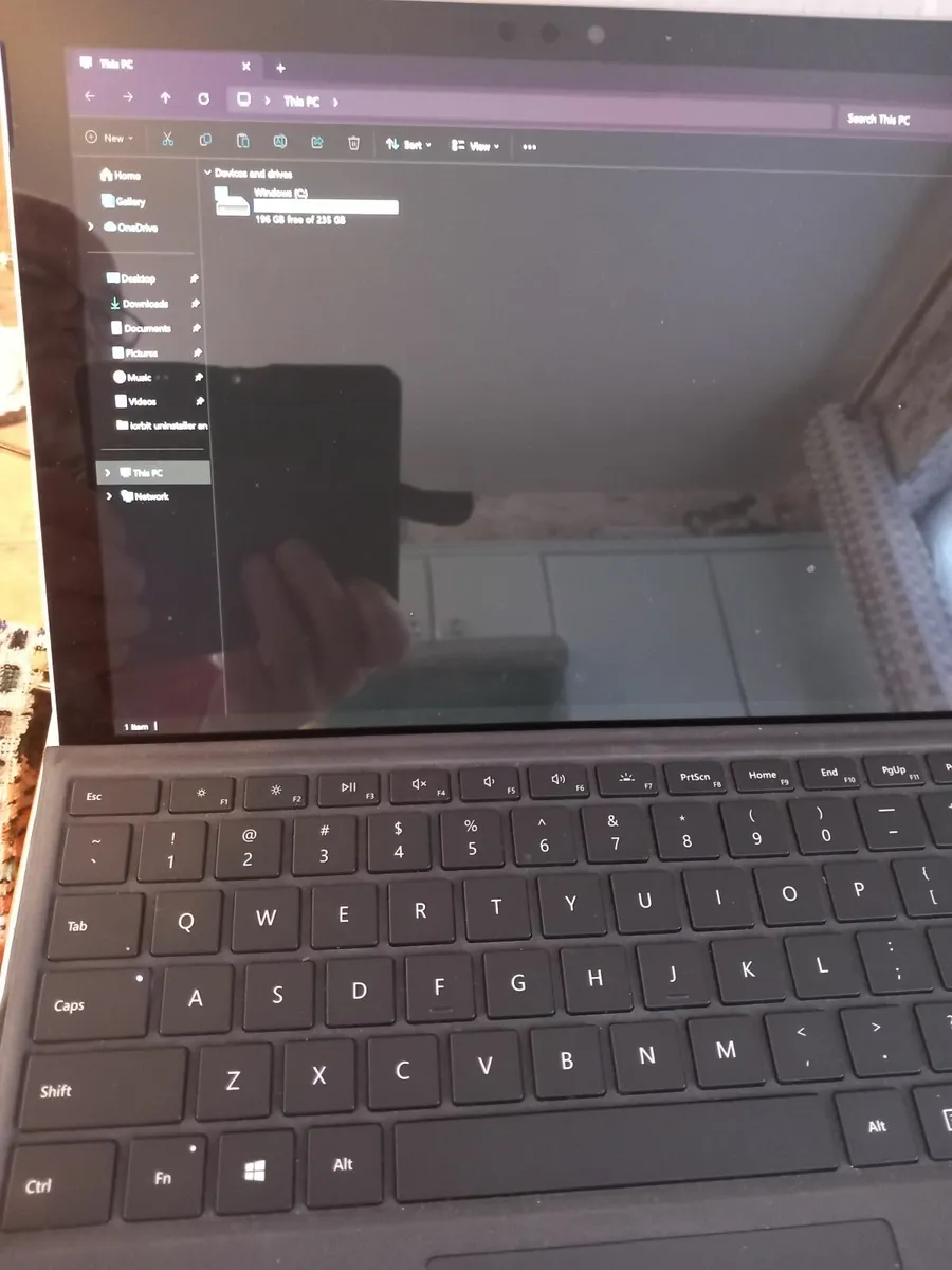 Surface Pro 6 - Image 4