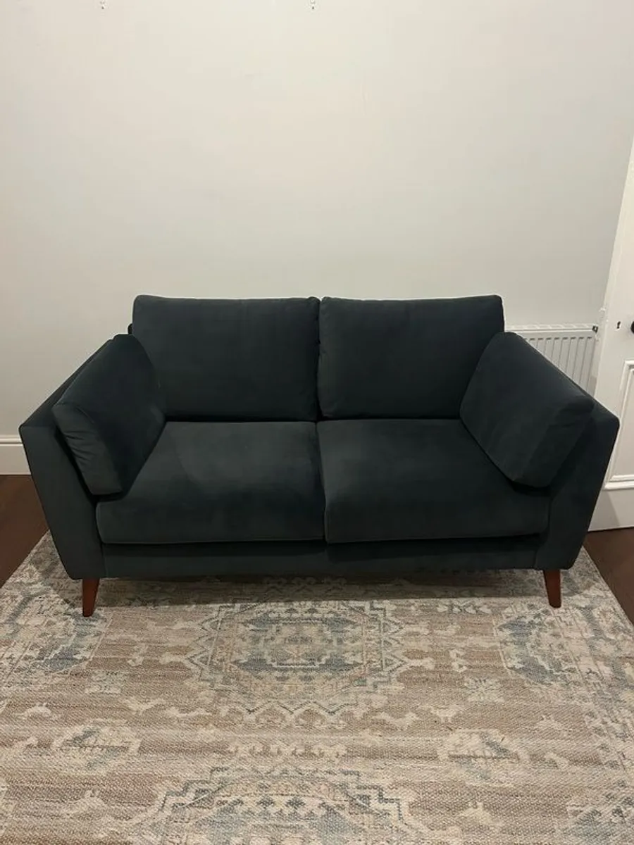 2 Seater Sofa (Mint Condition) - Image 1