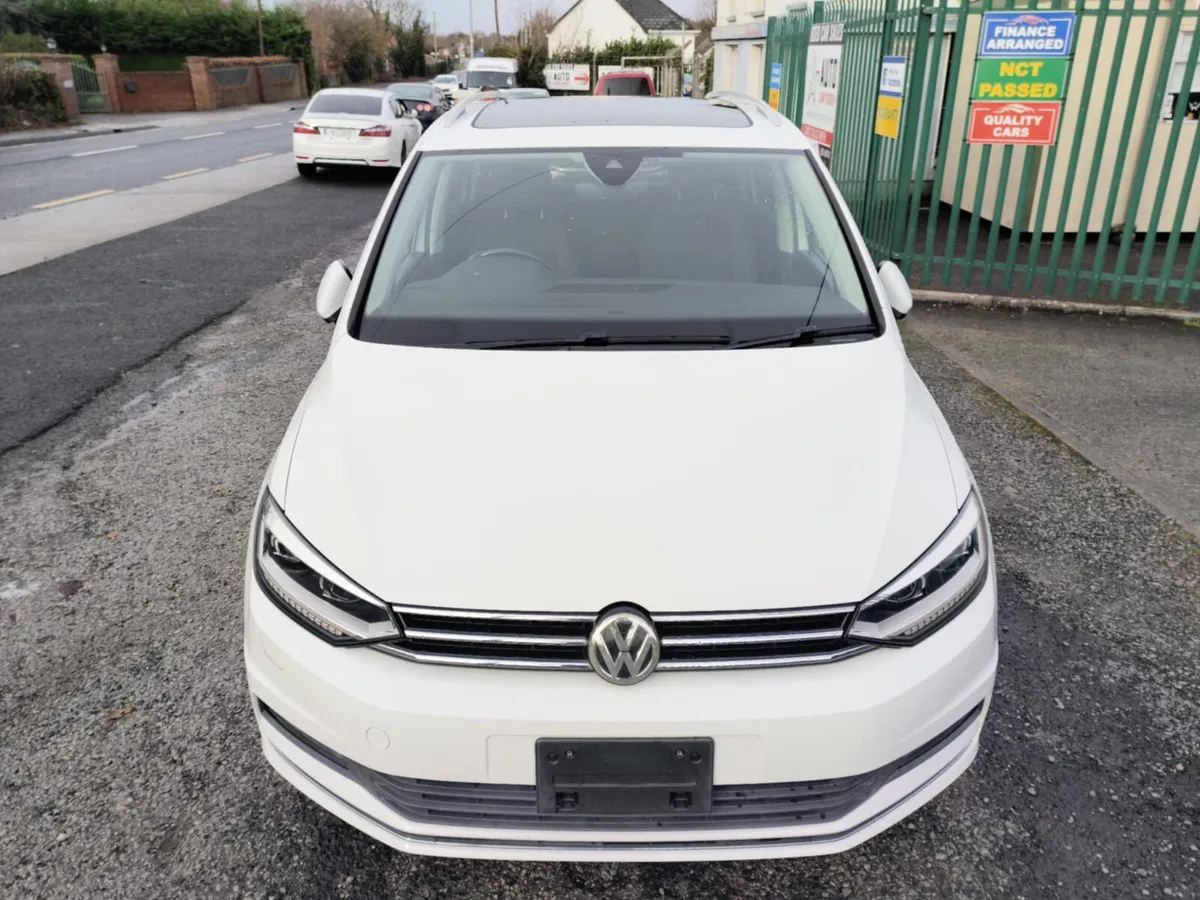 Volkswagen Touran  2017 1.4TSI DSG Top Range !!! - Image 2