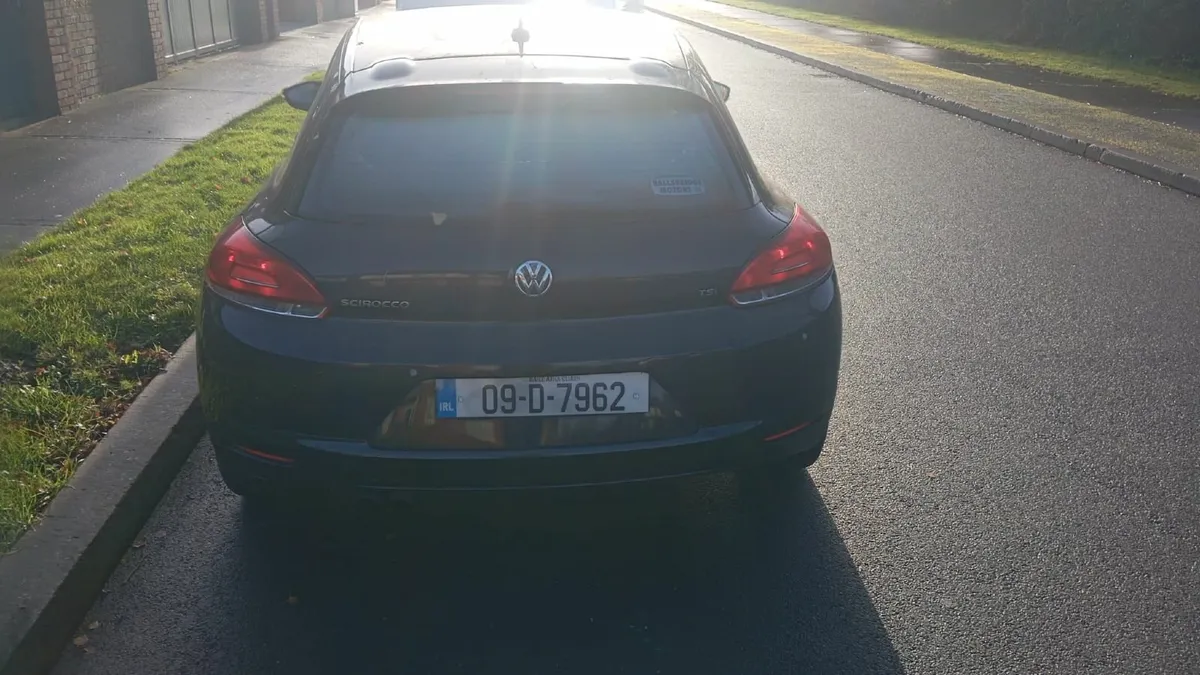 Volkswagen Scirocco 2009 - Image 2